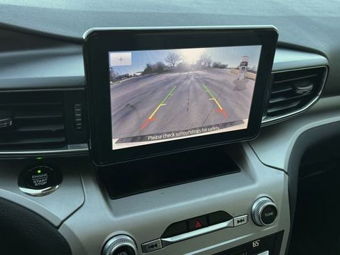 Used 2020 Ford Explorer XLT w/ Equipment Group 202A image 32