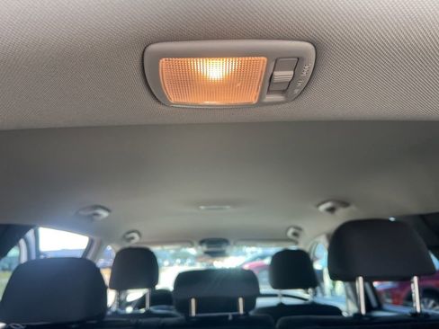 Used 2023 Hyundai Santa Fe SE image 38