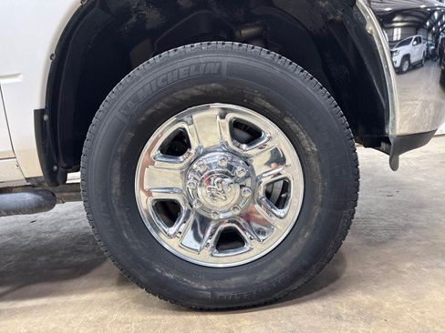 Used 2018 RAM 2500 Tradesman w/ Chrome Appearance Group AWD/4WD image 38