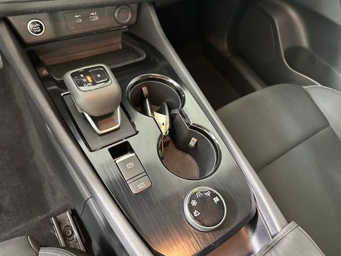 Used 2023 Nissan Rogue S image 20