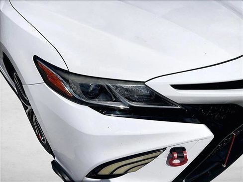 Used 2018 Toyota Camry SE image 27