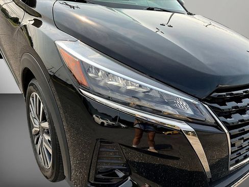 Used 2024 Nissan Kicks SR FWD image 28