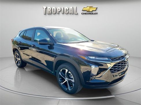 New 2026 Chevrolet Trax RS image 4