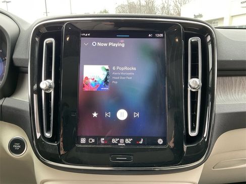 Used 2024 Volvo XC40 B5 Plus w/ Protection Package Premier image 20