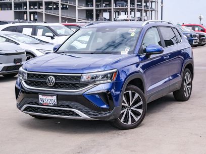 Used 2022 Volkswagen Taos SE w/ Driver Assistance Package