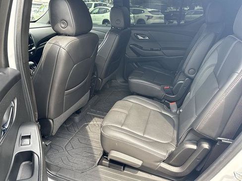 Used 2023 Chevrolet Traverse RS w/ LPO, Floor Liner Package AWD/4WD image 53