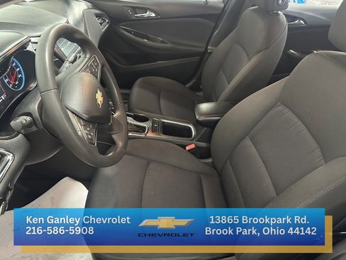Used 2016 Chevrolet Cruze LT w/ Convenience Package image 9