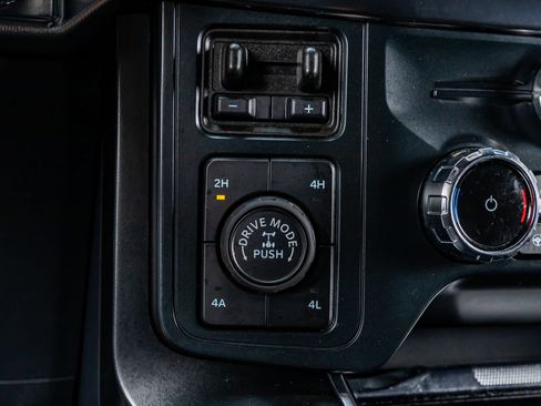 Used 2025 Ford F150 Raptor AWD/4WD image 23