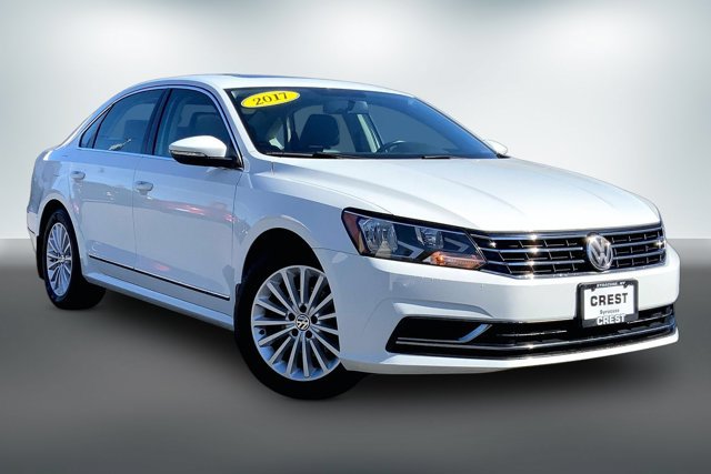 Used 2017 Volkswagen Passat 1.8T SE FWD image 1