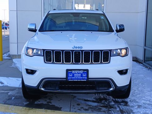 Used 2021 Jeep Grand Cherokee Limited w/ Trailer Tow Group IV image 3