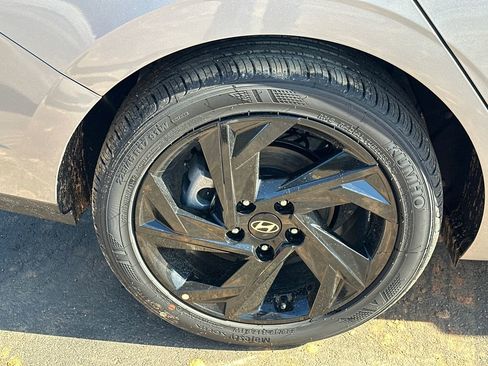 New 2026 Hyundai Elantra Sport image 17