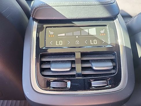 Used 2021 Volvo XC60 T5 Inscription w/ Advanced Package image 22