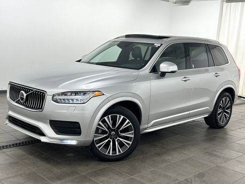 Used 2021 Volvo XC90 T5 Momentum w/ Climate Package image 1