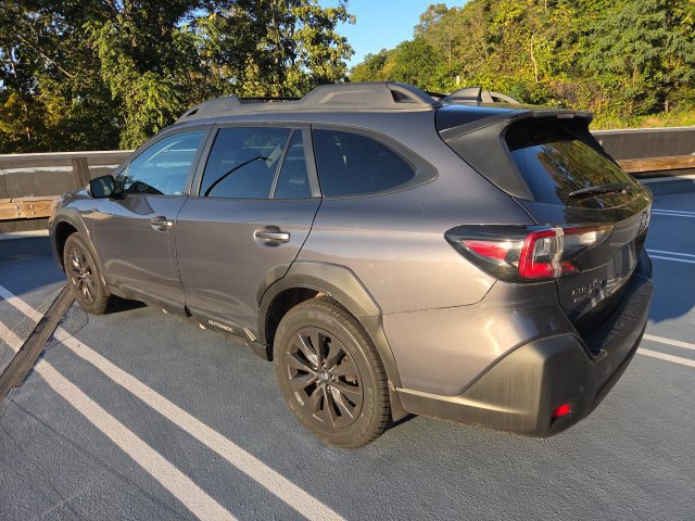 Used 2023 Subaru Outback Onyx Edition AWD/4WD image 15