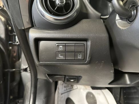 Used 2018 MAZDA MX-5 Miata Grand Touring RWD image 15