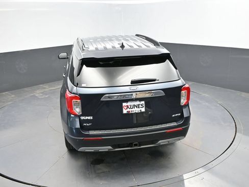 Used 2024 Ford Explorer XLT w/ Equipment Group 202A AWD/4WD image 33