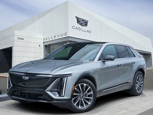 Used 2026 Cadillac Lyriq Sport AWD/4WD image 1