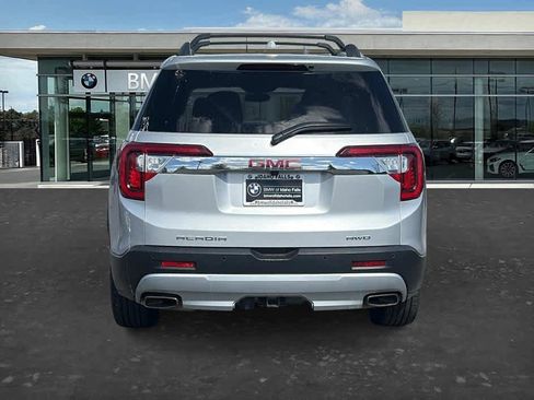 Used 2020 GMC Acadia SLT w/ Trailering Package AWD/4WD image 6