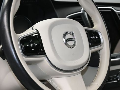 Used 2020 Volvo XC90 T5 Momentum w/ Protection Package image 13