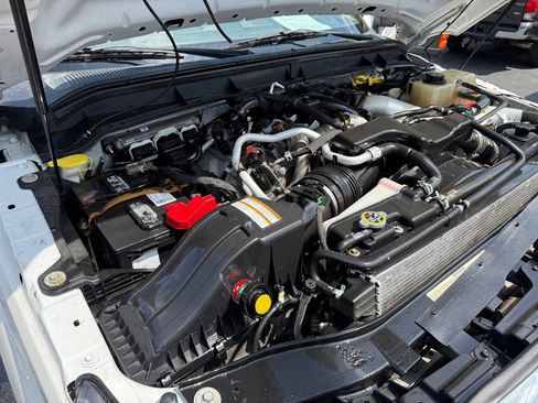 Used 2015 Ford F250 Lariat w/ Chrome Package image 35