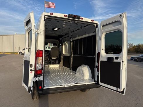 New 2026 RAM ProMaster 2500 w/ Convenience Group image 22