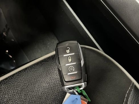 Used 2024 RAM 1500 Laramie image 29