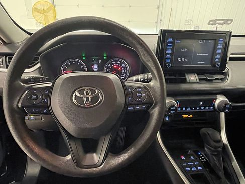 Used 2019 Toyota RAV4 XLE image 32