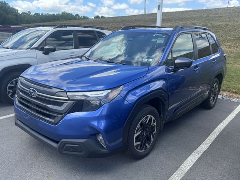 Used 2026 Subaru Forester Premium AWD/4WD image 3