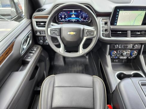 Used 2024 Chevrolet Tahoe Premier AWD/4WD image 13
