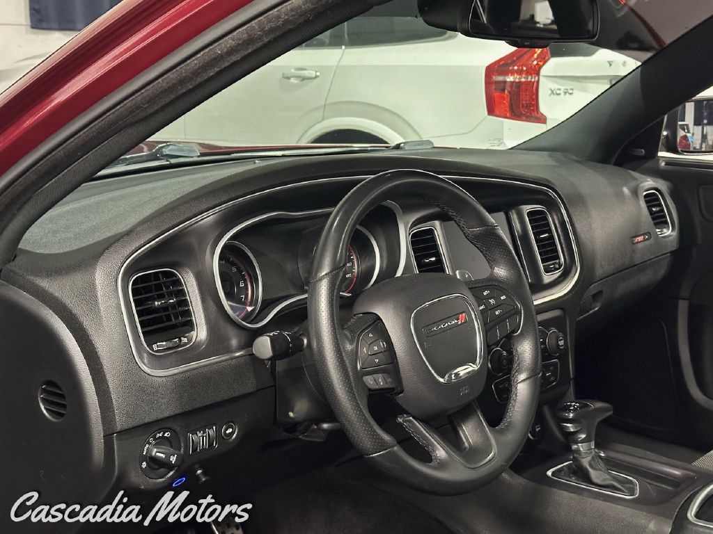 Used 2017 Dodge Charger R/T Scat Pack w/ Driver Confidence Group RWD image 14