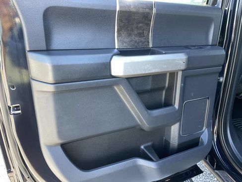 Used 2022 Ford F250 Lariat w/ Lariat Ultimate Package AWD/4WD image 13