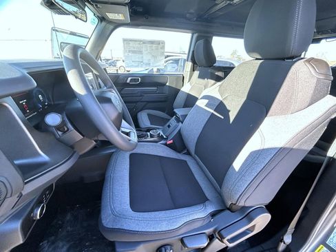 New 2025 Ford Bronco 2-Door image 10