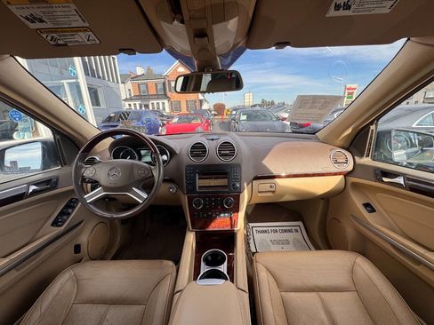 Used 2012 Mercedes-Benz GL 550 4MATIC image 15