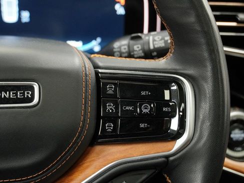 Certified 2024 Jeep Grand Wagoneer Series III w/ Rear Seat Video Group 1 image 39