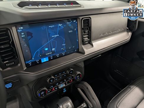 Used 2025 Ford Bronco Badlands AWD/4WD image 12