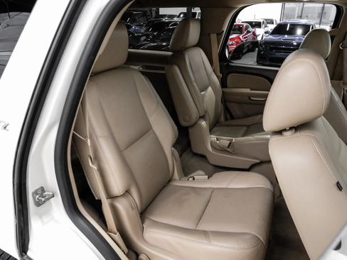 Used 2013 Chevrolet Tahoe LTZ RWD image 40