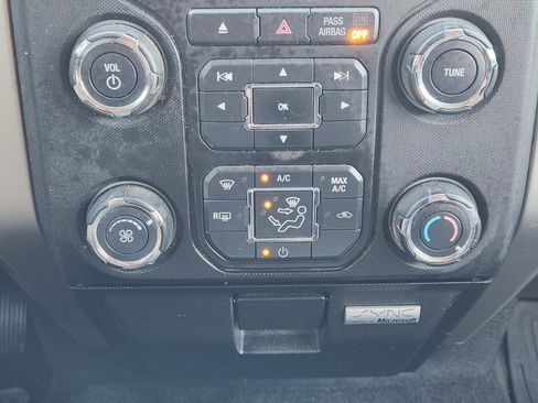 Used 2013 Ford F150 XLT w/ Luxury Equipment Group image 19