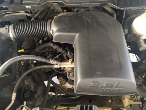 Used 2018 RAM 1500 Tradesman RWD image 30