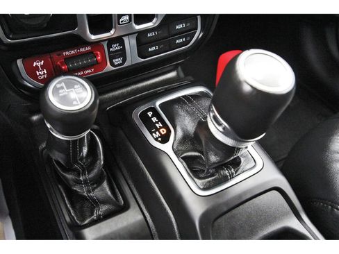 Used 2024 Jeep Wrangler Unlimited Rubicon image 28