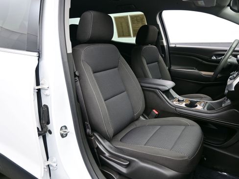 Used 2023 GMC Acadia SLE w/ Driver Convenience Package FWD image 13