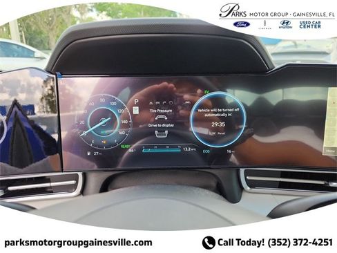 New 2025 Hyundai Elantra Limited image 27