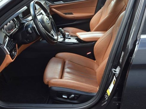 Used 2017 BMW 530i xDrive AWD/4WD image 19