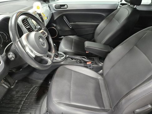 Used 2013 Volkswagen Beetle 2.5 image 13