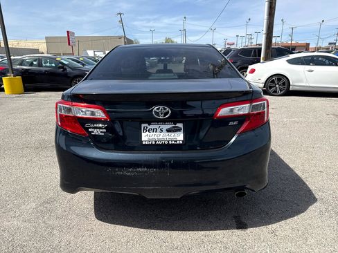 Used 2014 Toyota Camry SE image 7