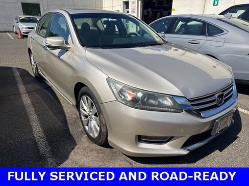 Used 2013 Honda Accord EX image 2