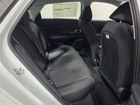 New 2026 Hyundai Elantra SE FWD image 14