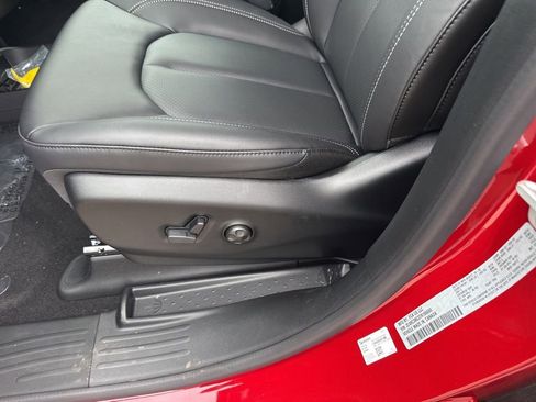 New 2026 Chrysler Pacifica Select image 19