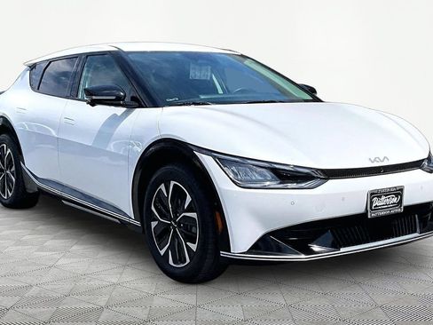 Used 2024 Kia EV6 Wind w/ Wind Technology Package RWD image 5