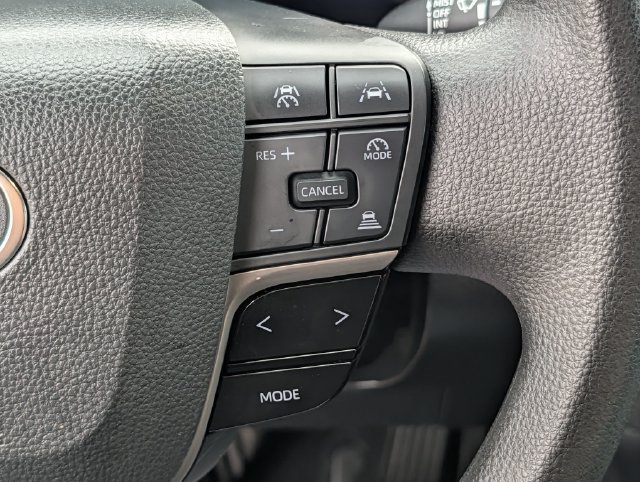Used 2025 Toyota Camry LE w/ Convenience Package FWD image 20