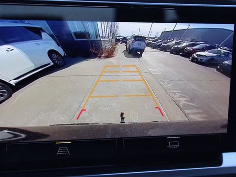 Used 2022 Chevrolet Silverado 1500 RST image 37